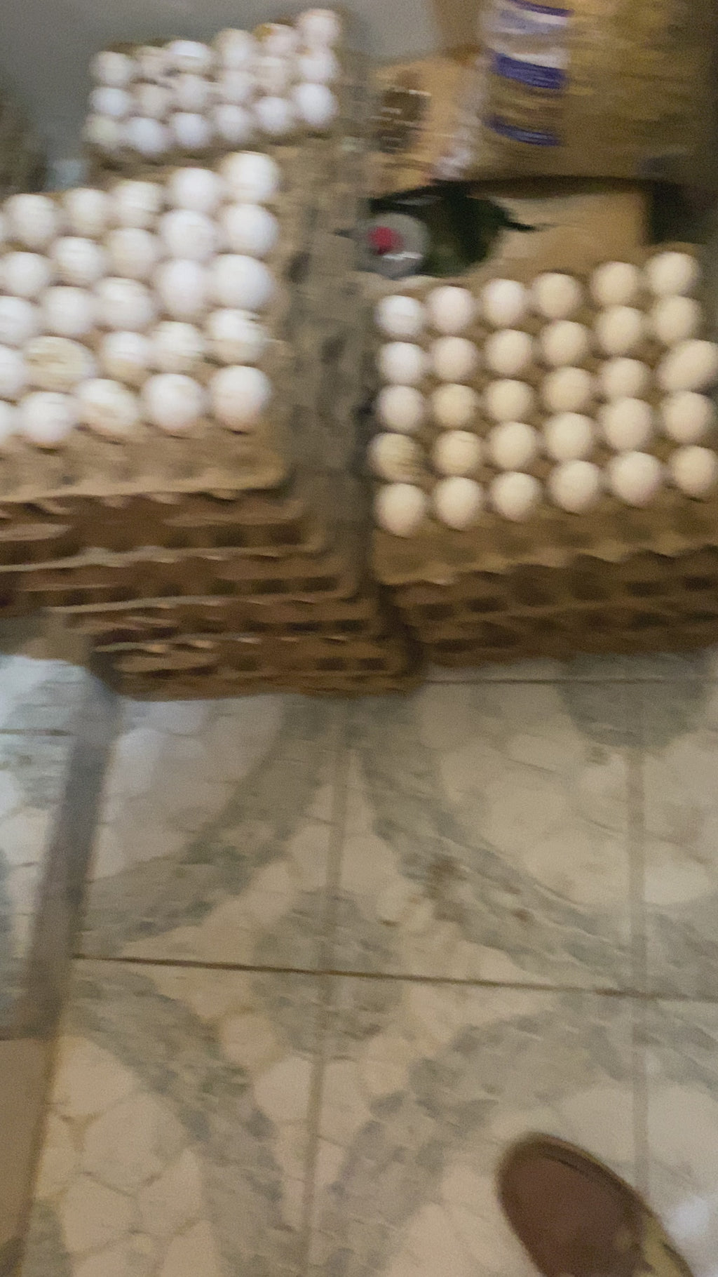 ŒUF DE TABLE